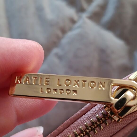 Katie Loxton  - Picture 4 of 5